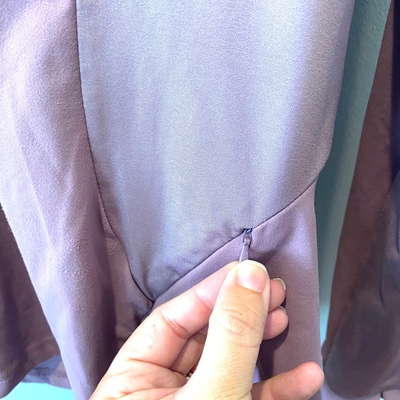 Fabletics Pullover Hoodie - Picture 4 of 8